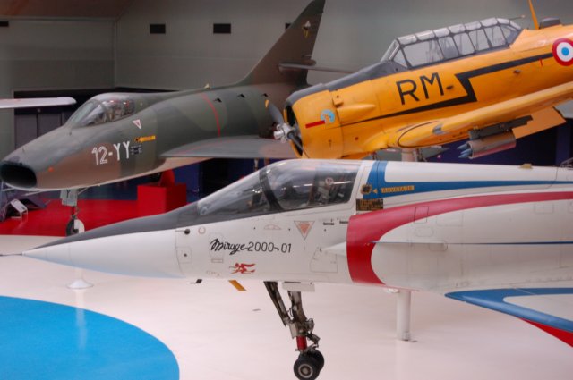 mirage2000witht6gandf100dsupersabre.jpg