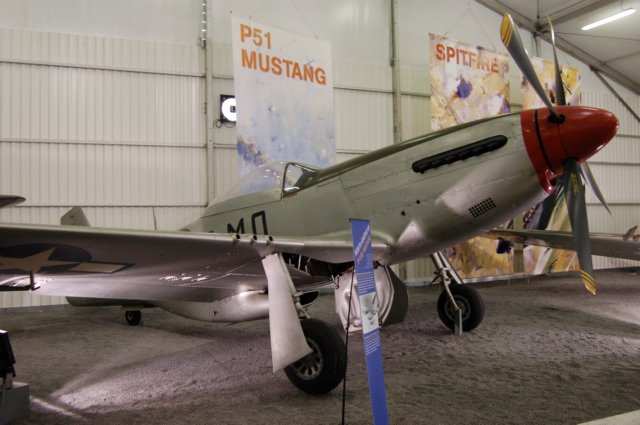 p51mustangrightfrontview.jpg