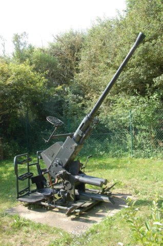 cmflak28bofors.jpg