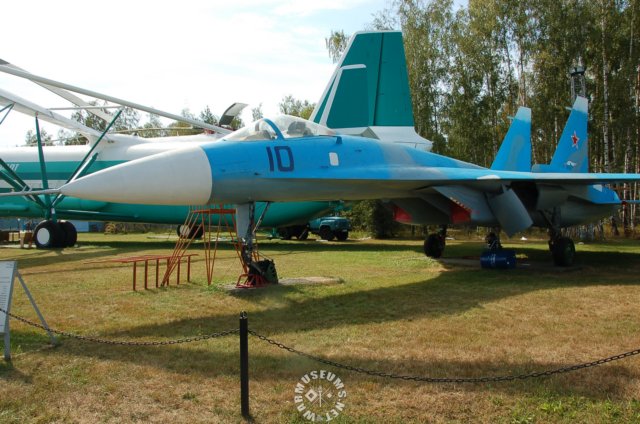 su27flanker.jpg