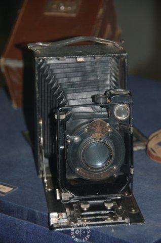 camera2.jpg