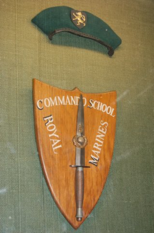 commandoschoolemblemgreatbritain.jpg