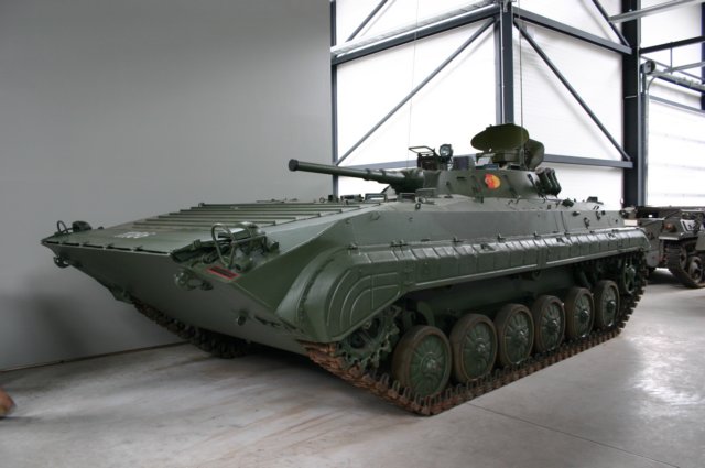 eastgermanbmp1leftfrontview.jpg