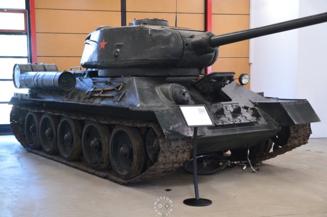 t3485rightfrontview.jpg