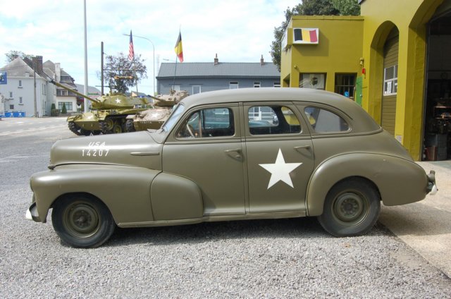 cadillac1941leftsideview.jpg