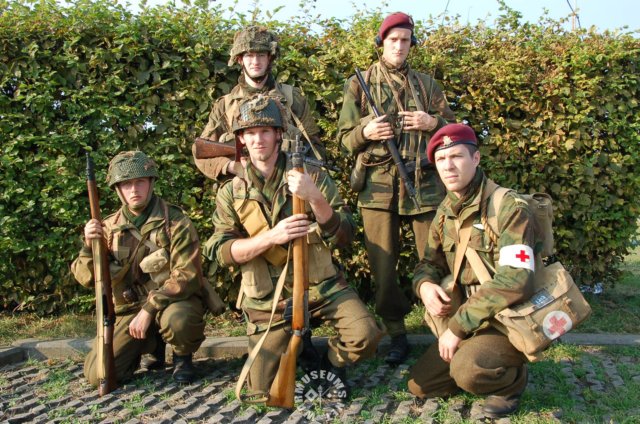 britishparatroopers4.jpg