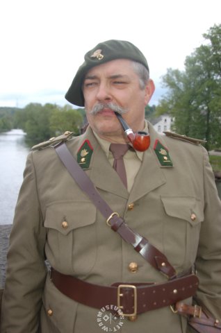 belgianofficer.jpg