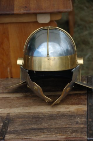 romansoldierhelmet.jpg