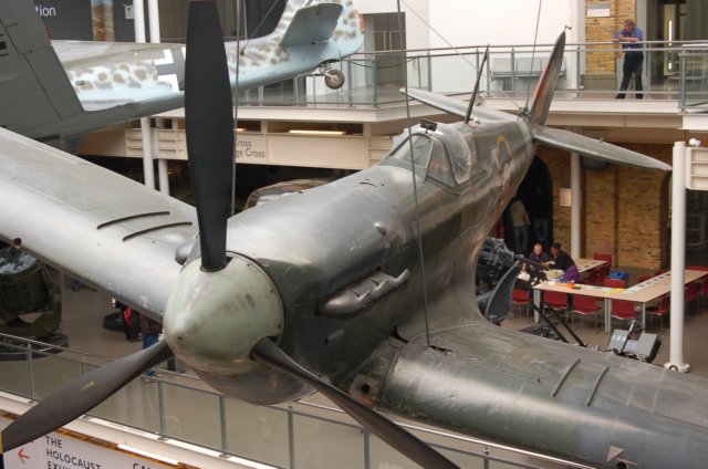 spitfirefrontview.jpg