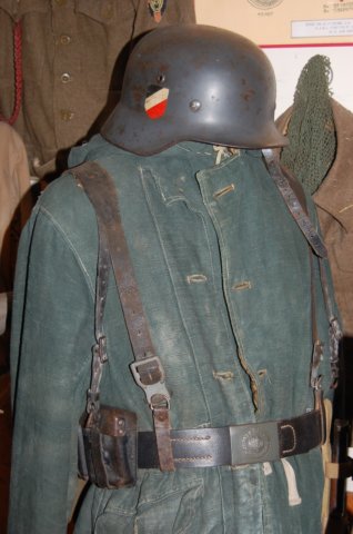 germansoldierwithleathercoat.jpg