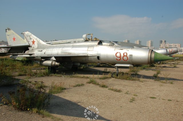 mig21fishbed4.jpg