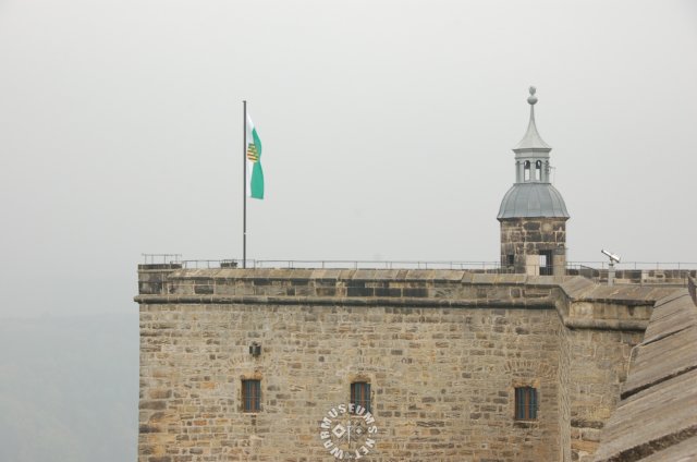 castlewallandflag.jpg