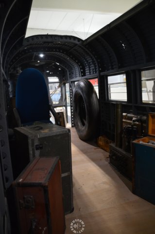 insideju52.jpg