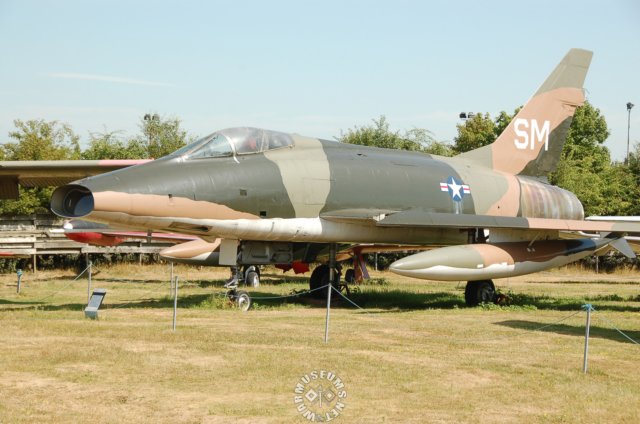 f100dsupersabre1953.jpg