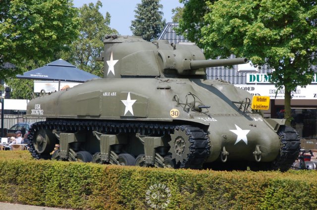 m4sherman.jpg