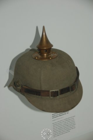 ww1spikehelmetpickelhaube.jpg