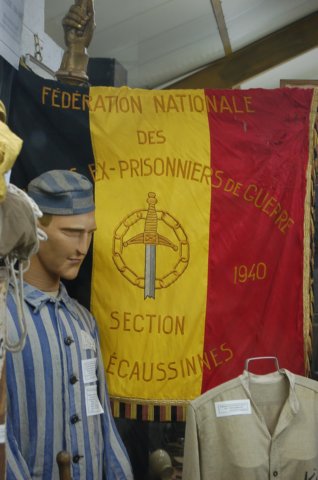 belgianflagassociationofwarprisoners1940fromecaussinnes.jpg