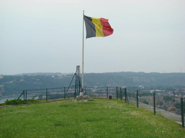 belgianflag2.jpg