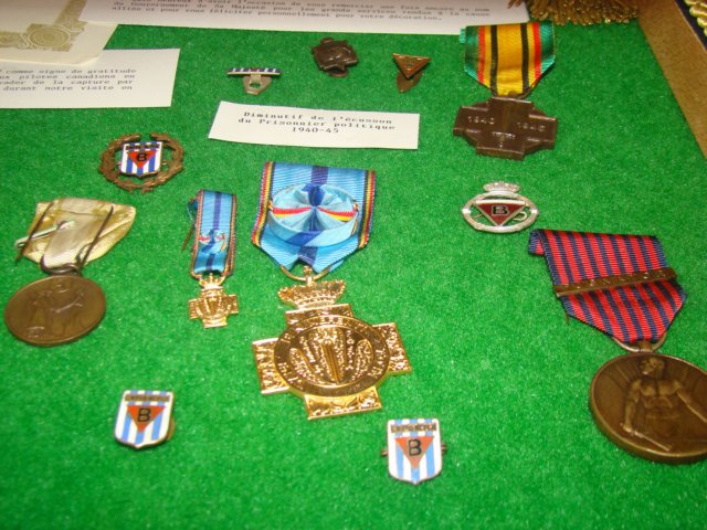 medalsforliberatedprisoners.jpg