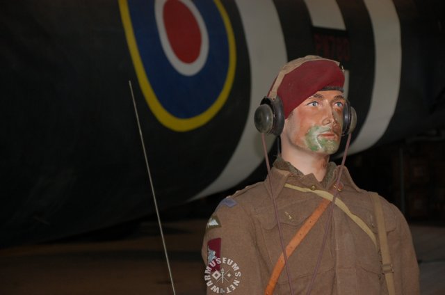 britishparatrooper.jpg