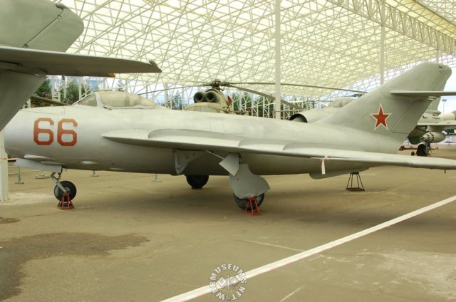 mig17fresco.jpg