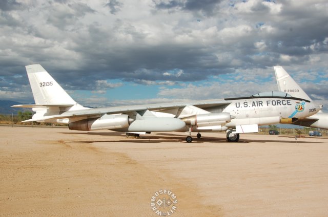 boeingb47estratojetrightsideview.jpg