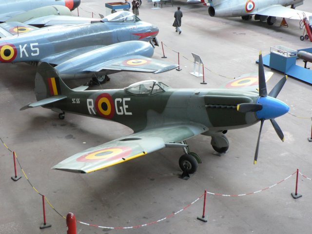 spitfiretoprightview2.jpg