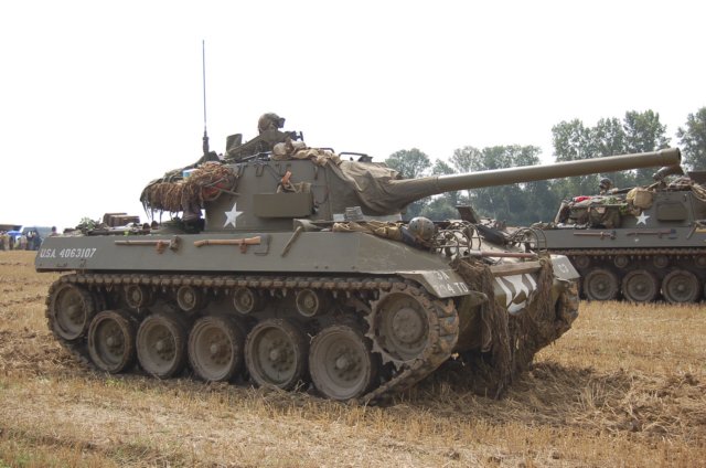 m18hellcatrightsideview.jpg