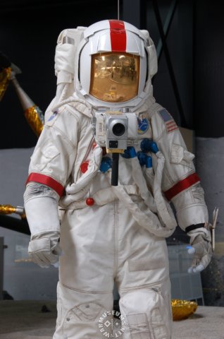 astronaut2.jpg