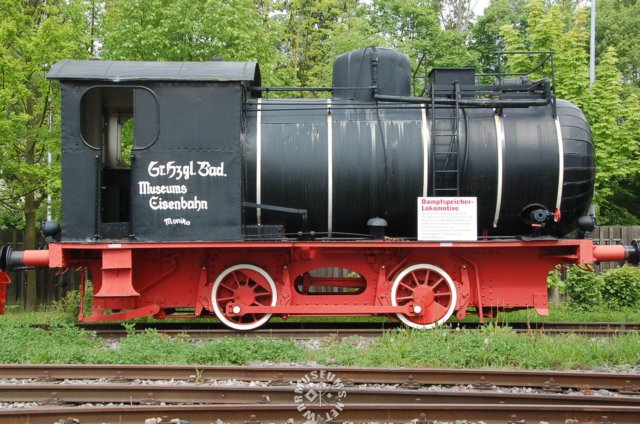 locomotive.jpg