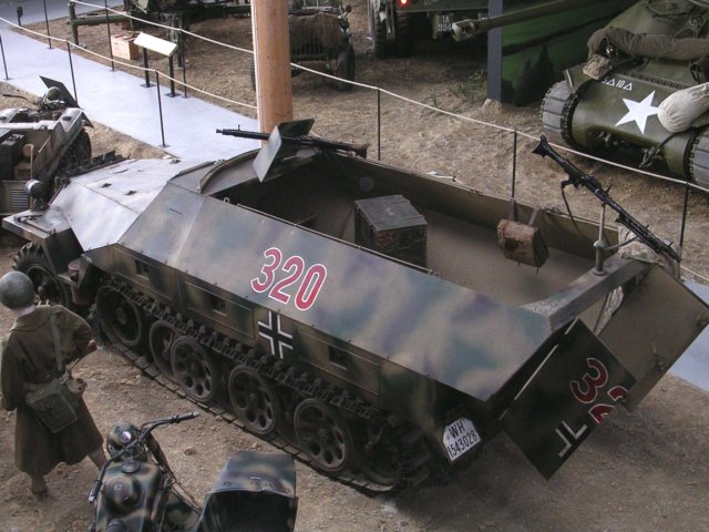 sdkfz251topview.jpg