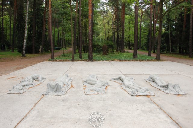 globalviewofthememorialofsovietforcedlabour.jpg