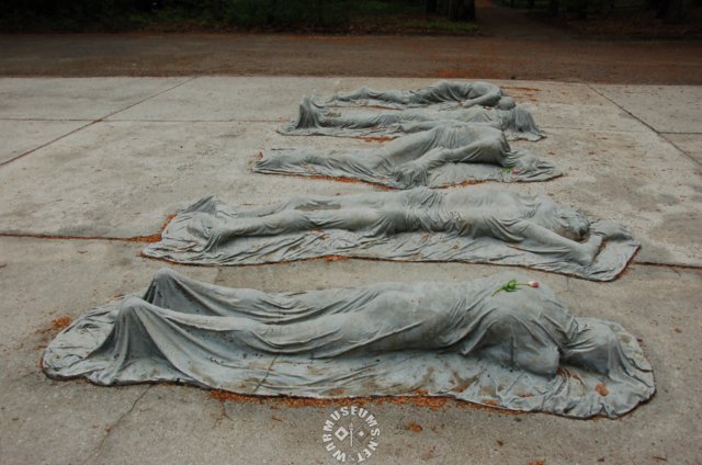memorial.jpg