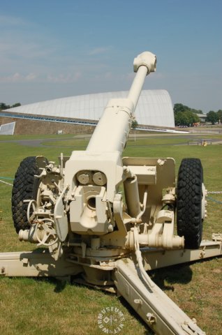 d30122mmtowedhowitzer.jpg
