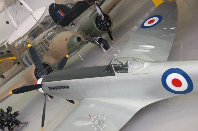 spitfiref242.jpg
