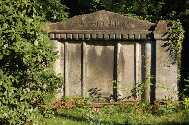 grave3.jpg