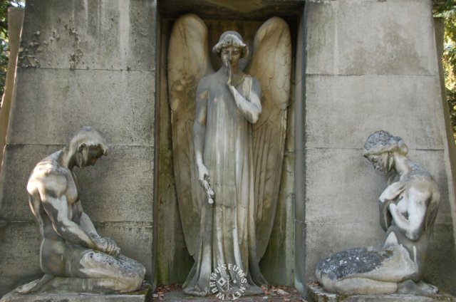 grave5.jpg