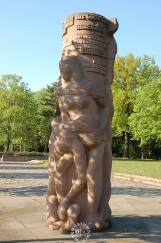 statue.jpg