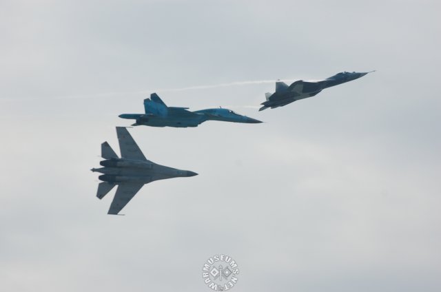 mig29withsu34andtu50.jpg