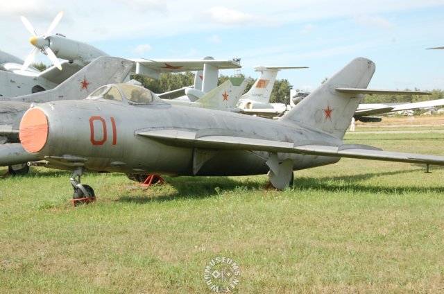 mig17fresco.jpg