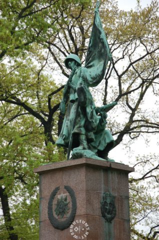 memorial3.jpg