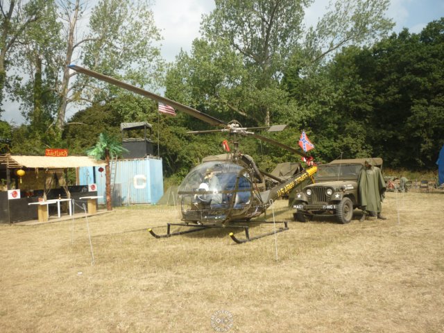 helicopterandjeepvietnamwar.jpg